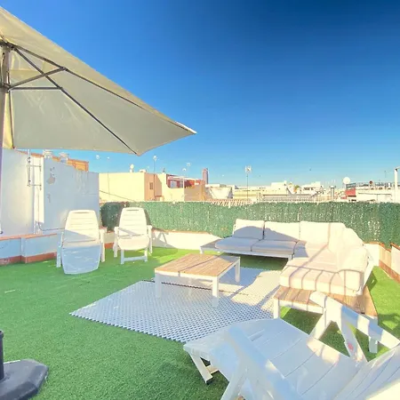 Top-notch Downtown House With Private Rooftop Terrace And Parking Opt Villa