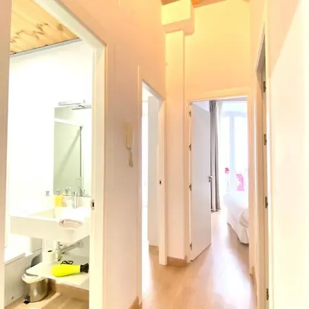 Top-notch Downtown House With Private Rooftop Terrace And Parking Opt *