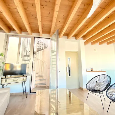 Villa Top-notch Downtown House With Private Rooftop Terrace And Parking Opt